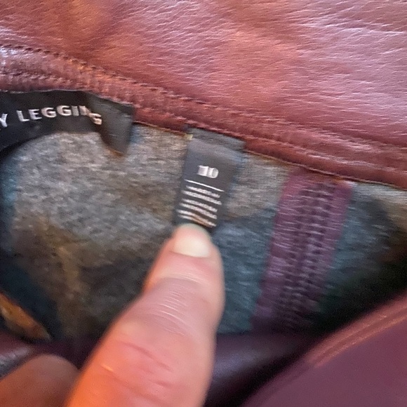 WHBM Runway Leggings faux leather size 10 - Picture 3 of 6